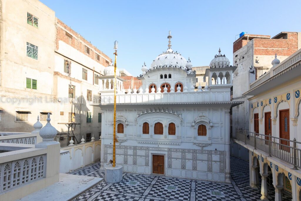 Gurudwara Shri Janam Asthan Guru Ram Das Ji (Chuna Mandi)